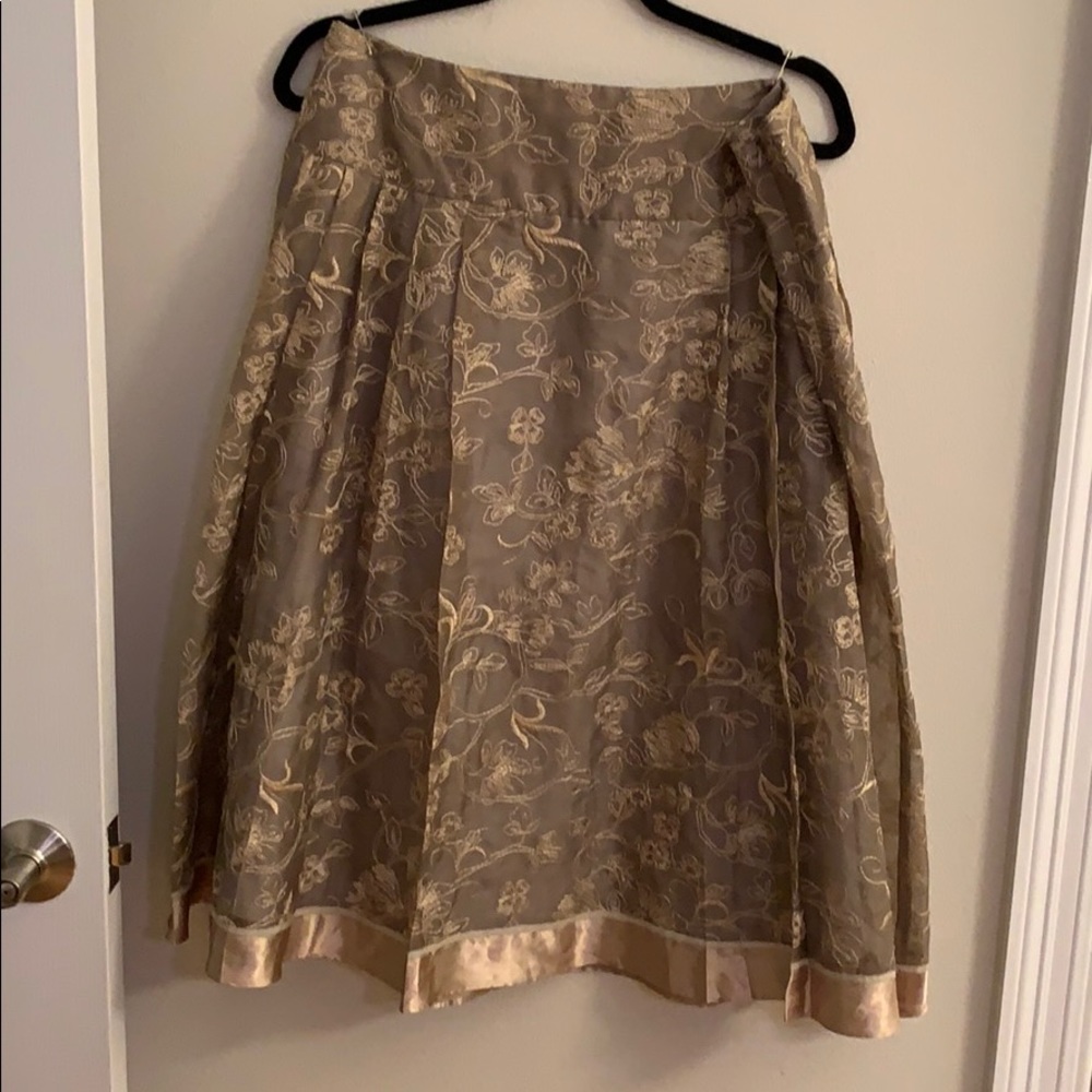 Pretty embroidered Coldwater Creek skirt.